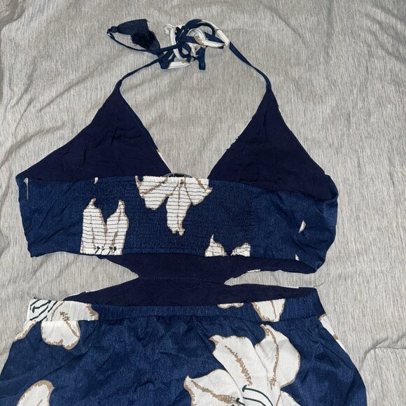 Lulus Bianca Navy Floral Print Backless Halter Spring Cottage Maxi Dress Medium - Picture 6 of 8